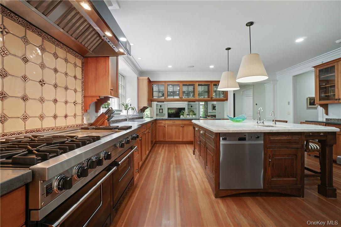 #10 photo, 8 Brady Road, Bedford Corners , NY 10549