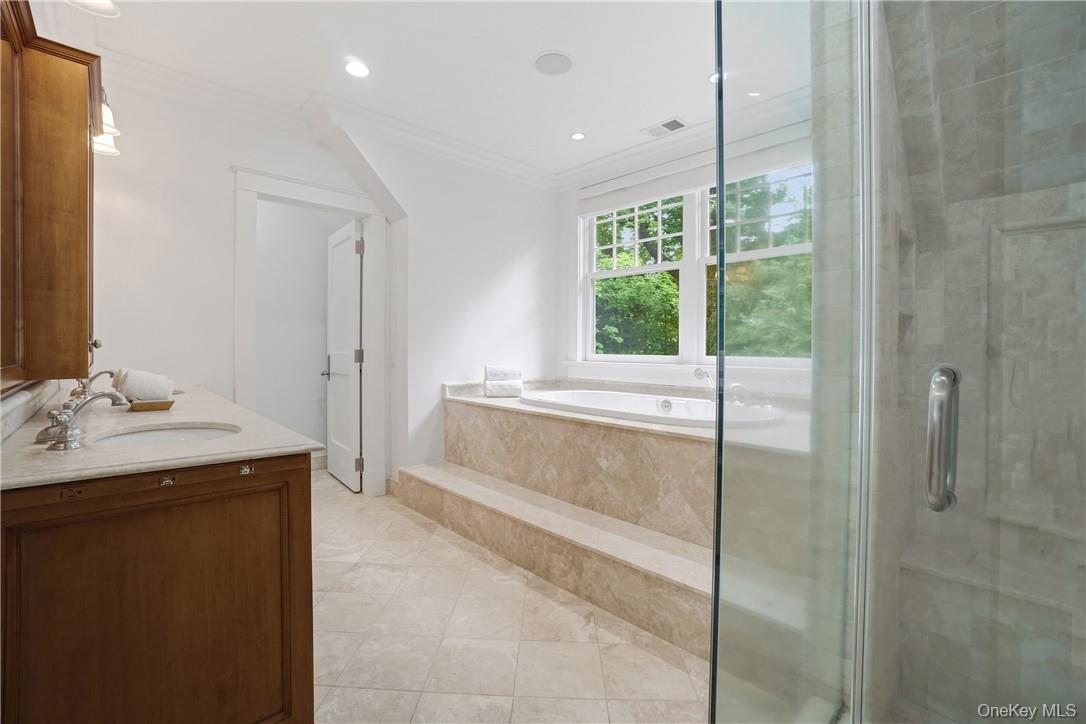 #18 photo, 8 Brady Road, Bedford Corners , NY 10549