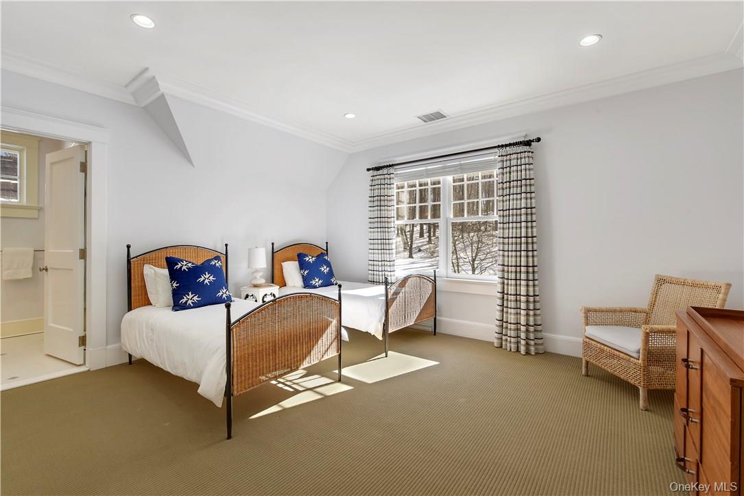 #19 photo, 8 Brady Road, Bedford Corners , NY 10549