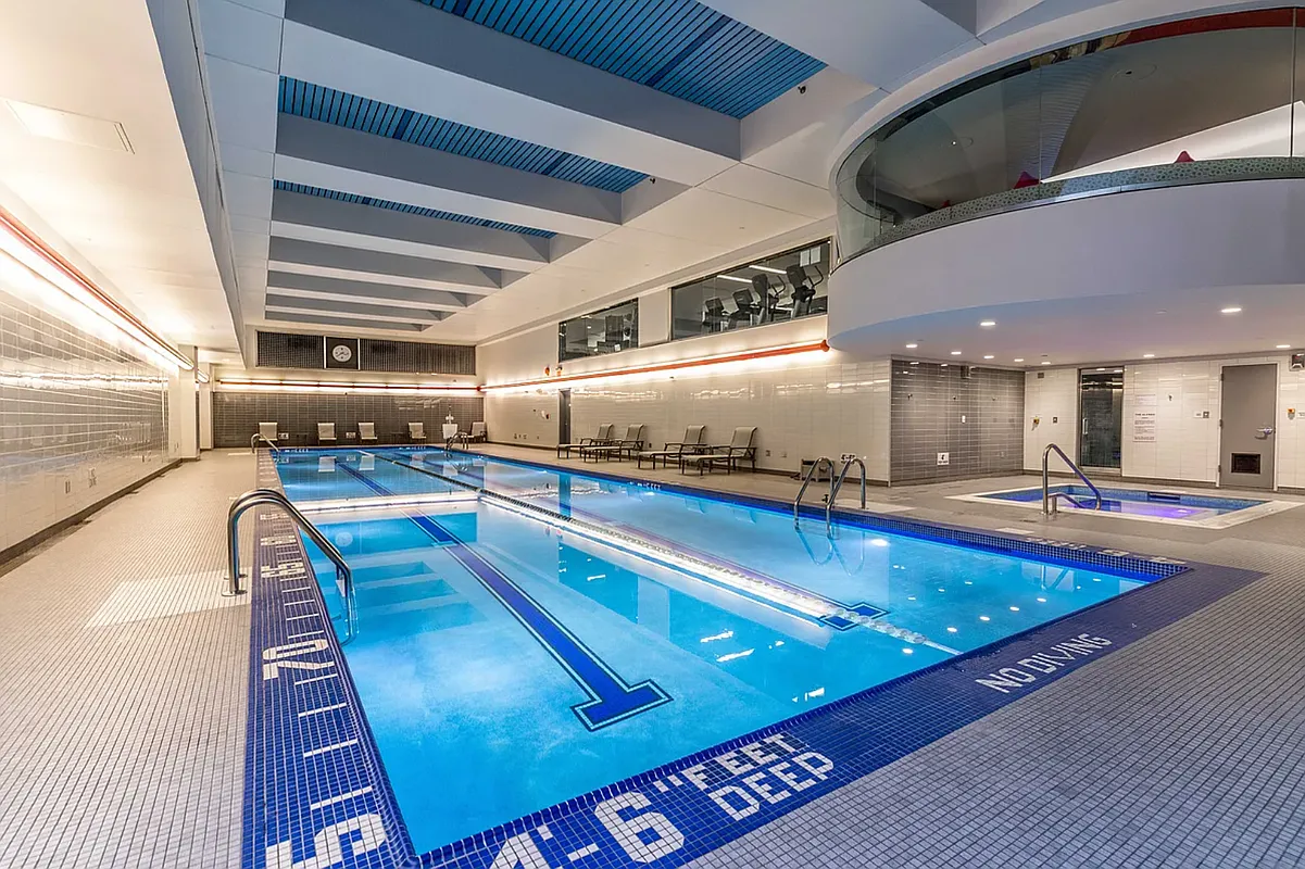 #10 photo, 161 W 61st Street, 맨해튼 Lincoln Square , NY 10023