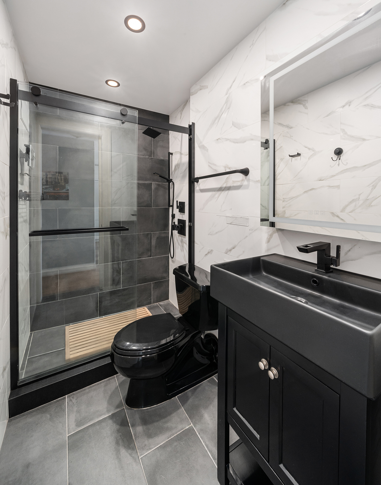 #7 photo, 161 W 61st Street, 맨해튼 Lincoln Square , NY 10023