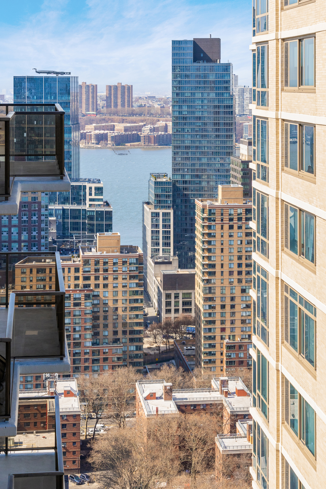 #8 photo, 161 W 61st Street, 맨해튼 Lincoln Square , NY 10023