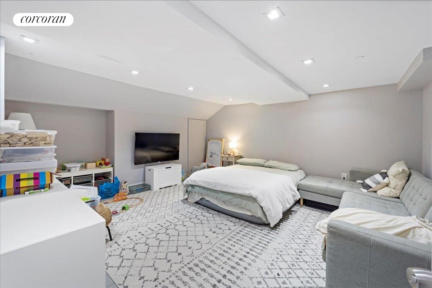 #13 photo, 453 LEXINGTON Avenue, Bedford-Stuyvesant , NY 11221