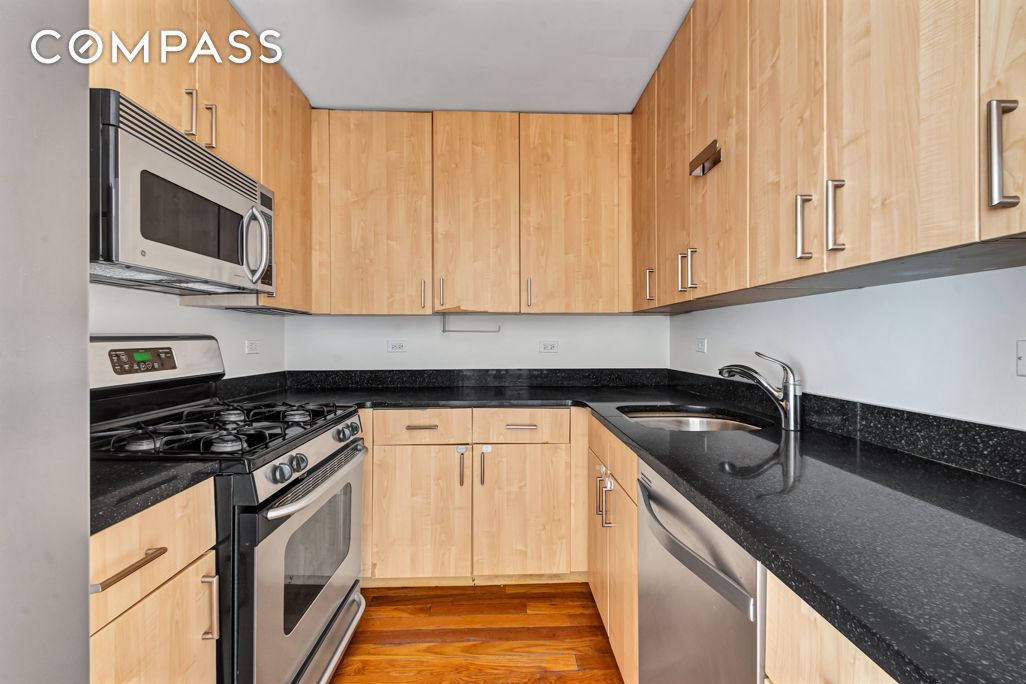 #5 photo, New York City, מנהטן Hudson Heights , NY 10033