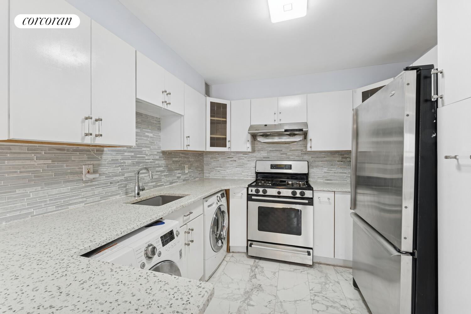 #4 photo, 76-01 113TH Street, 皇后區 森林小丘 Forest Hills , NY 11375