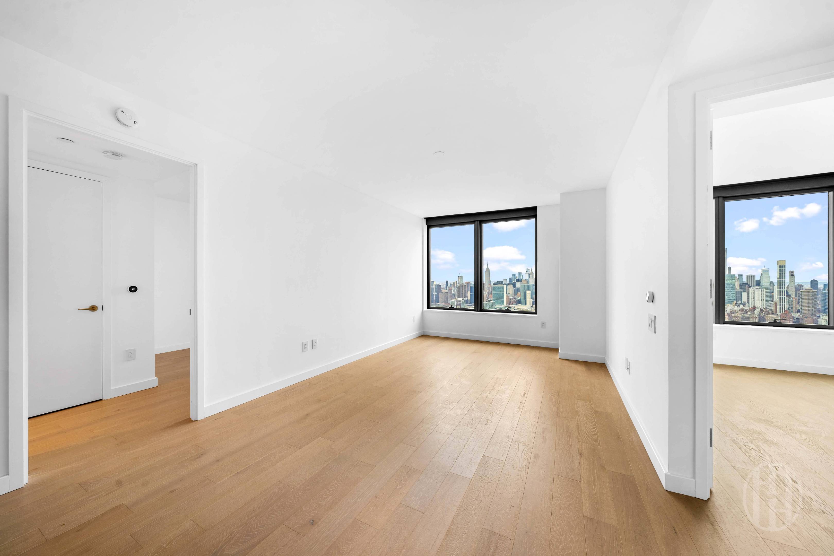 #5 photo, 3 Court Square, קווינס Long Island City , NY 11101