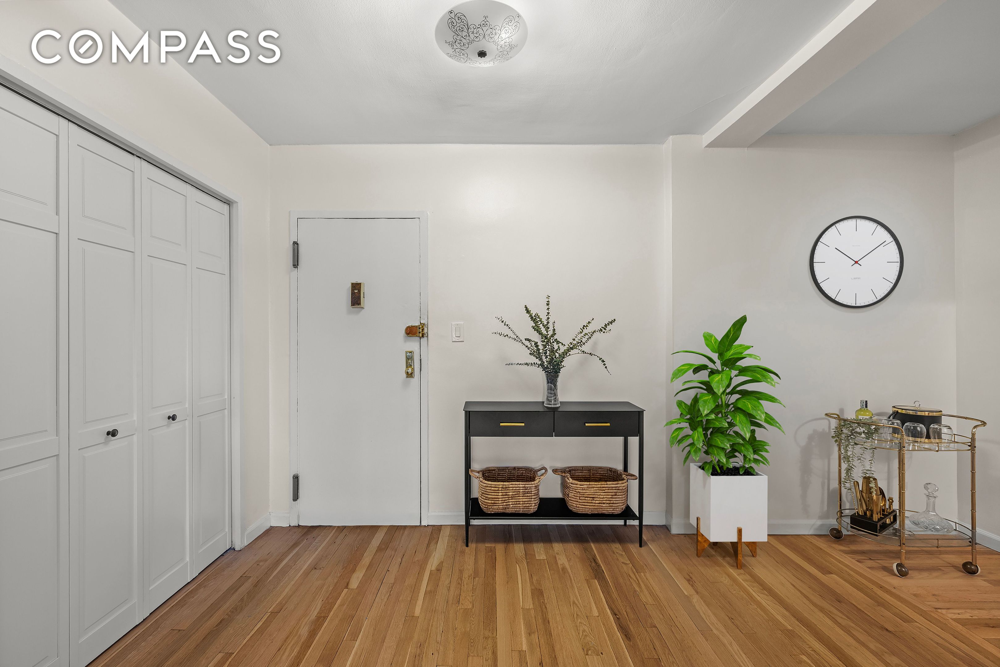 #9 photo, 800 Grand Concourse, 브롱크스 Concourse , NY 10451