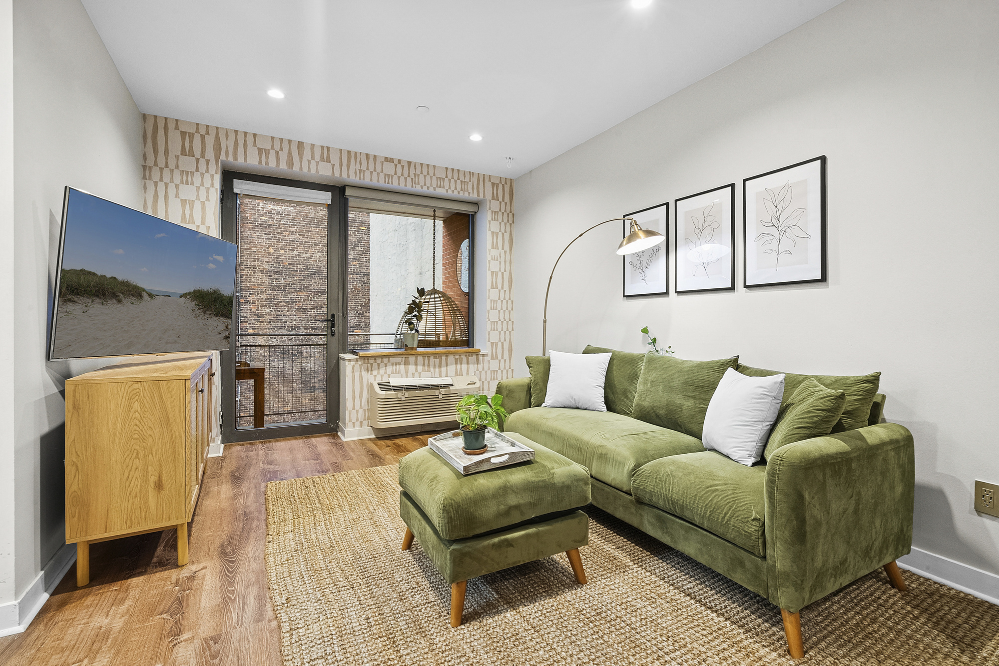 #3 photo, 753 St Nicholas Avenue, מנהטן Hamilton Heights , NY 10031