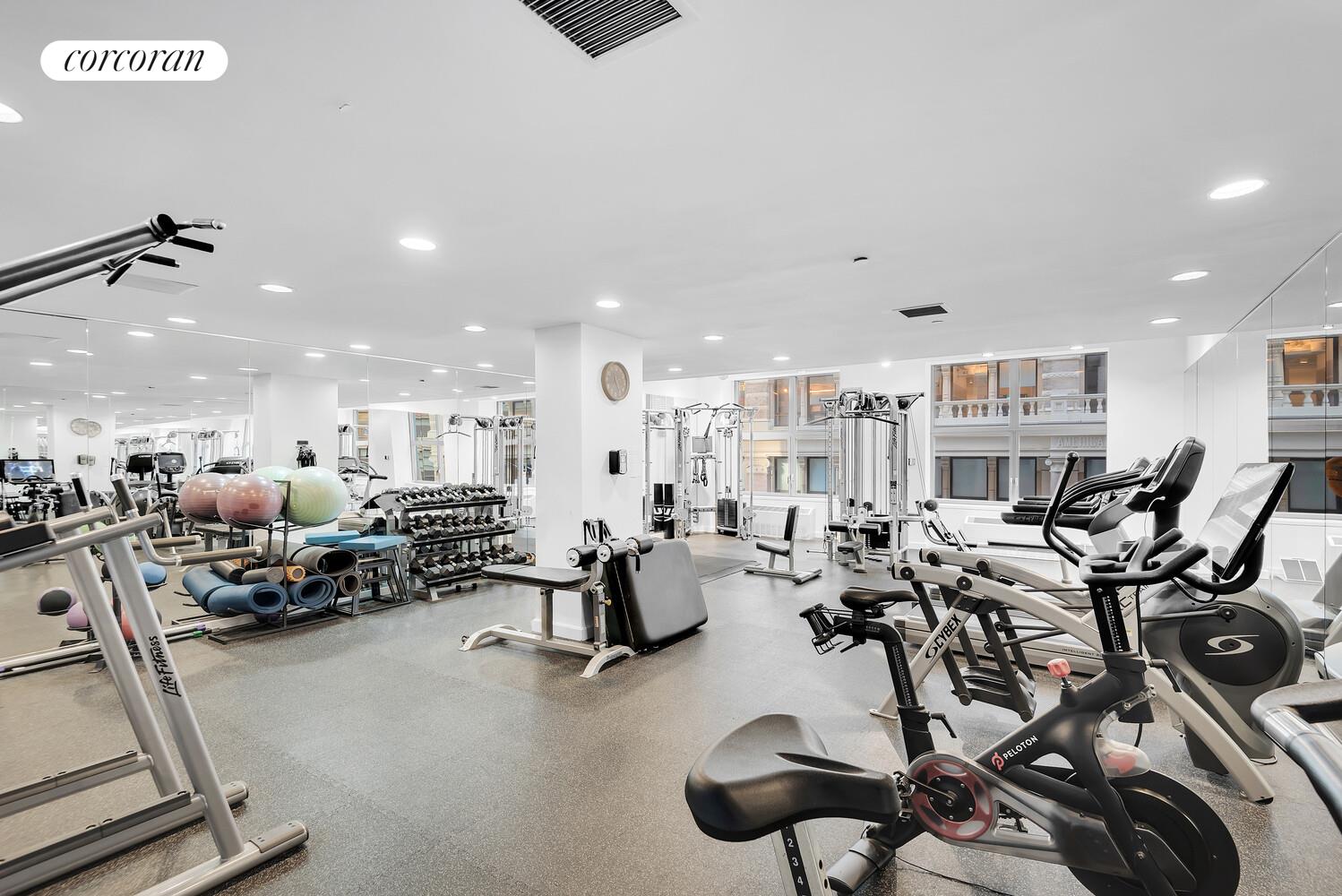 #7 photo, 240 PARK Avenue S, Flatiron , NY 10003