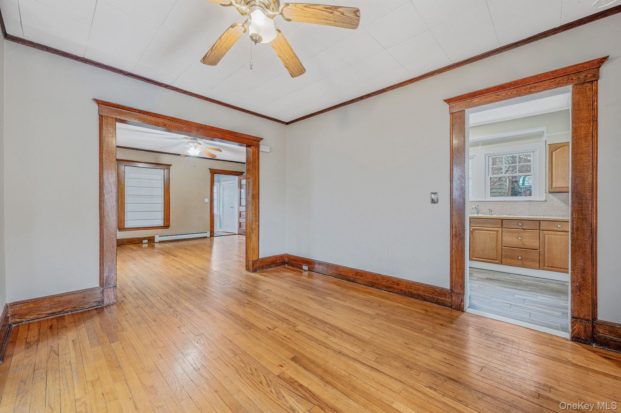 #18 photo, 215 West Avenue, Patchogue , NY 11772