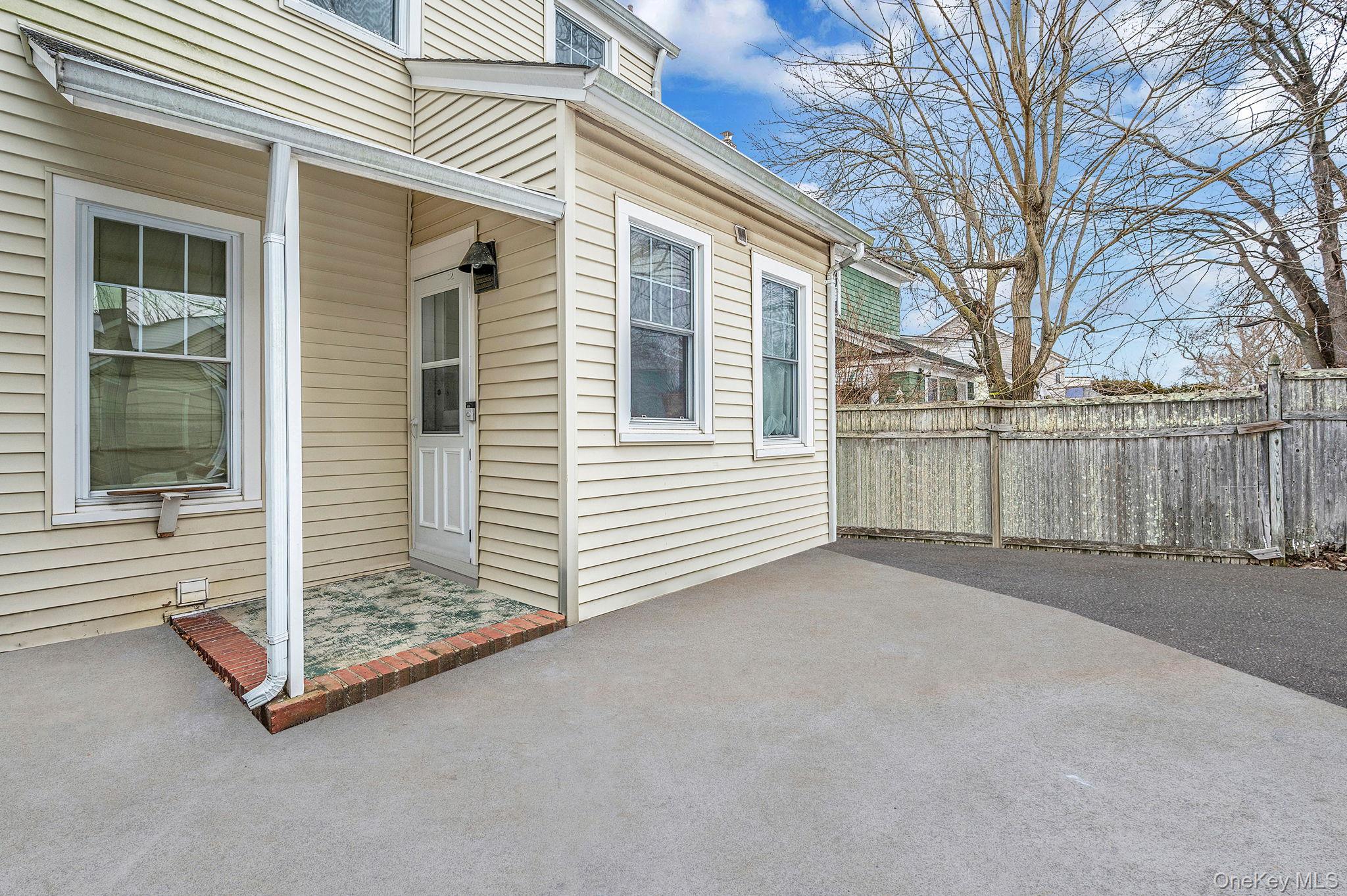 #9 photo, 215 West Avenue, Patchogue , NY 11772