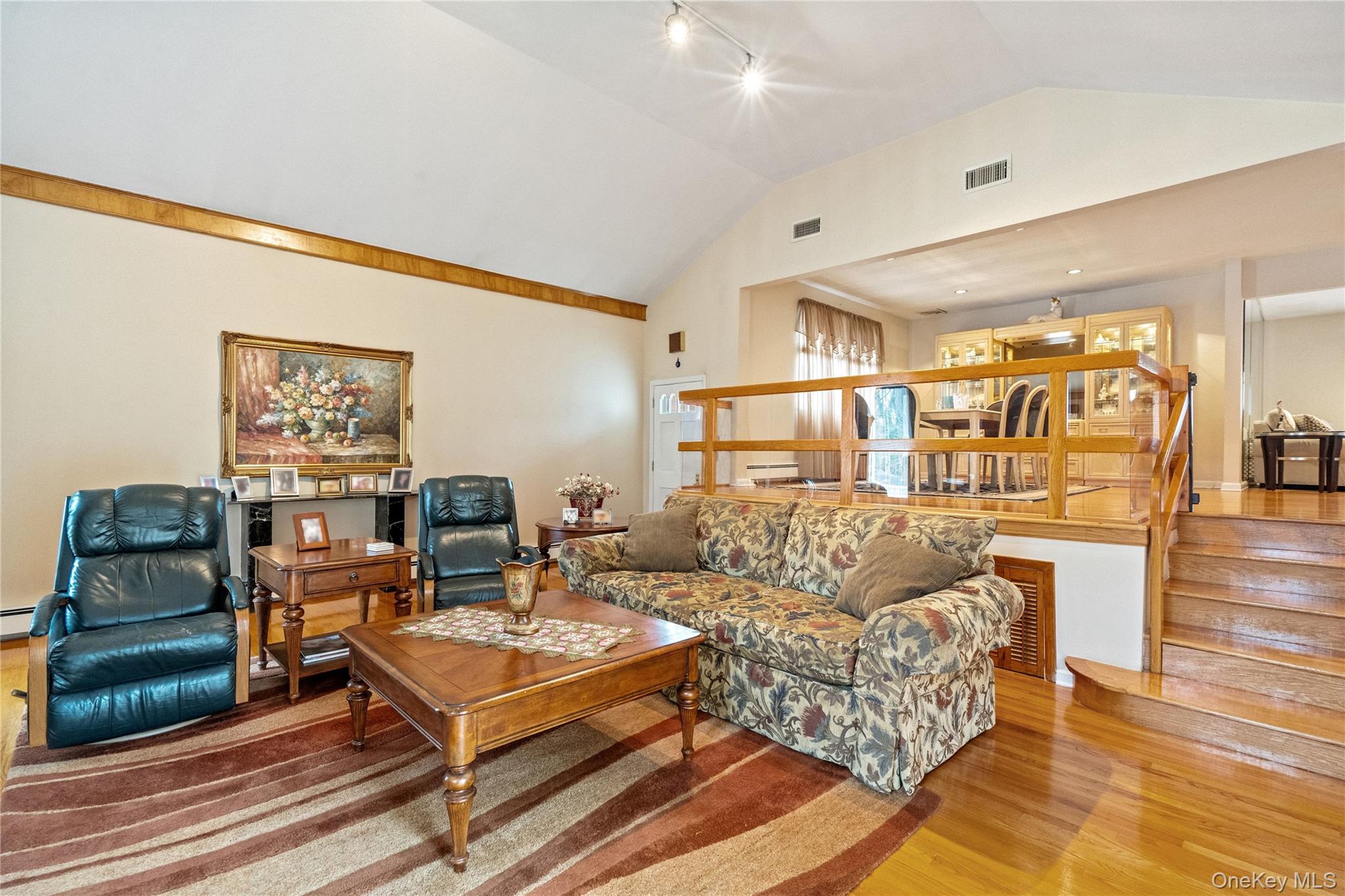 #10 photo, 2046 Hancock Avenue, North Bellmore , NY 11710