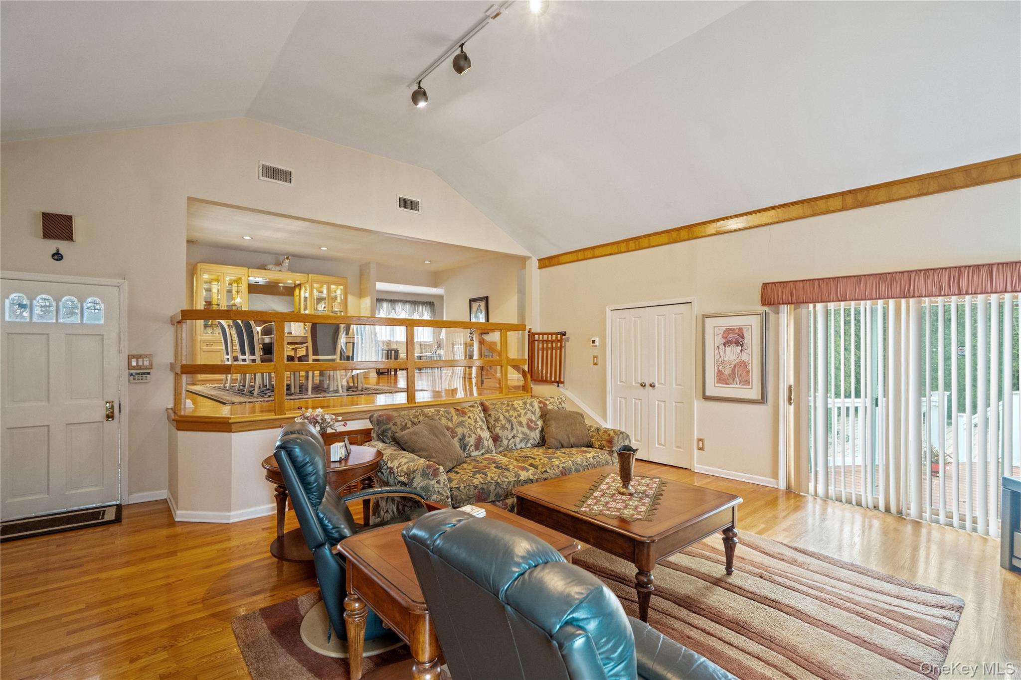 #11 photo, 2046 Hancock Avenue, North Bellmore , NY 11710