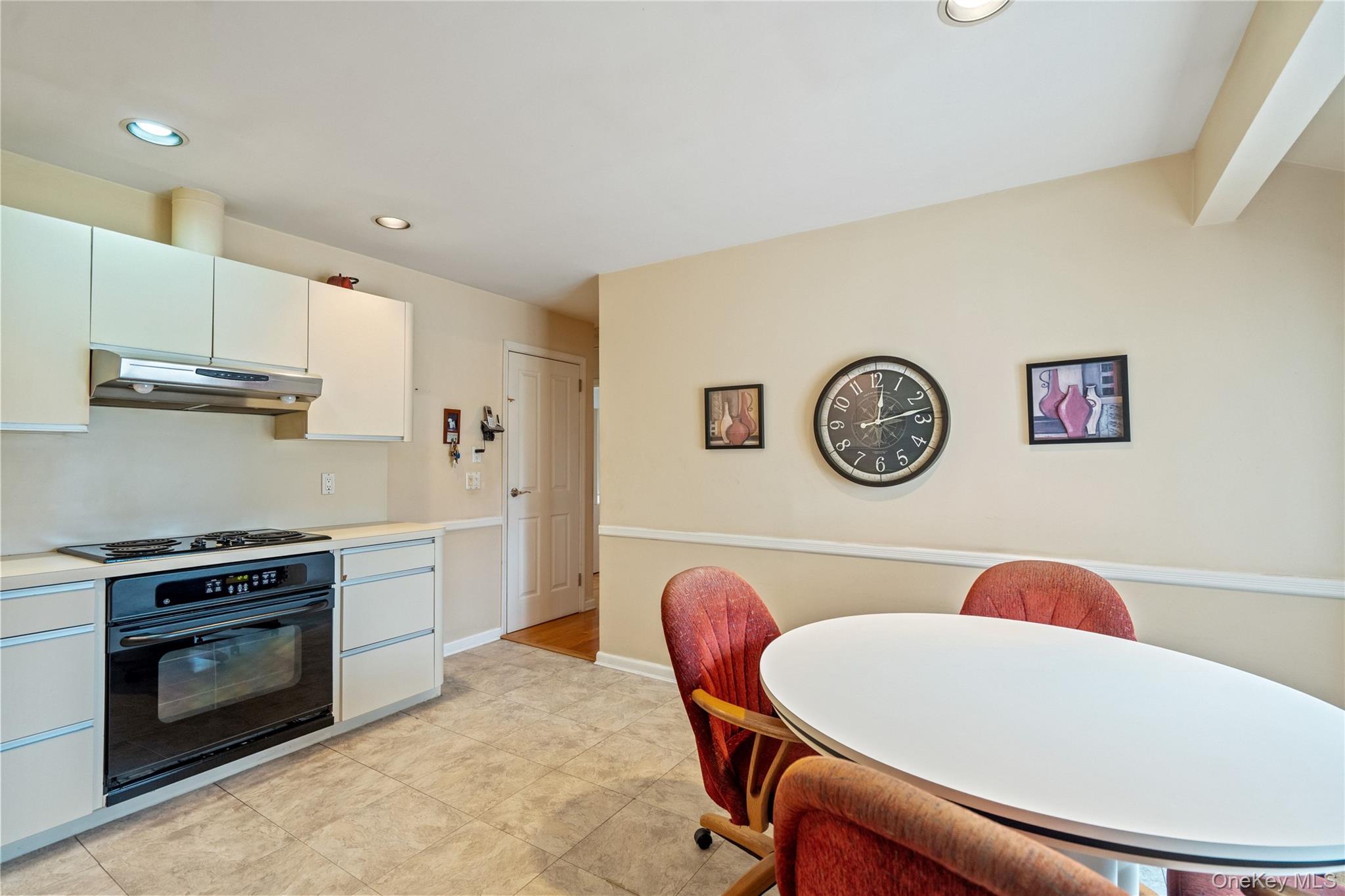 #17 photo, 2046 Hancock Avenue, North Bellmore , NY 11710