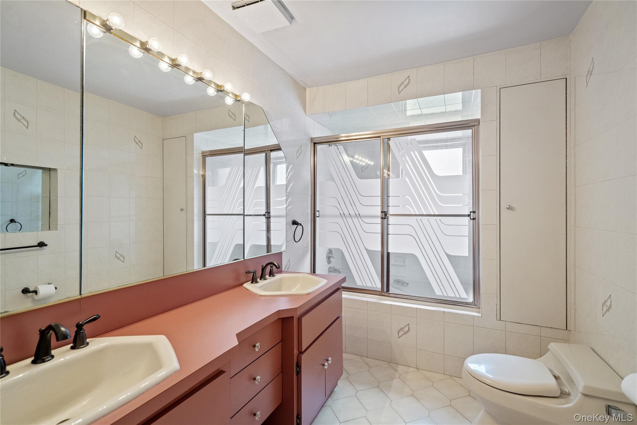 #19 photo, 2046 Hancock Avenue, North Bellmore , NY 11710