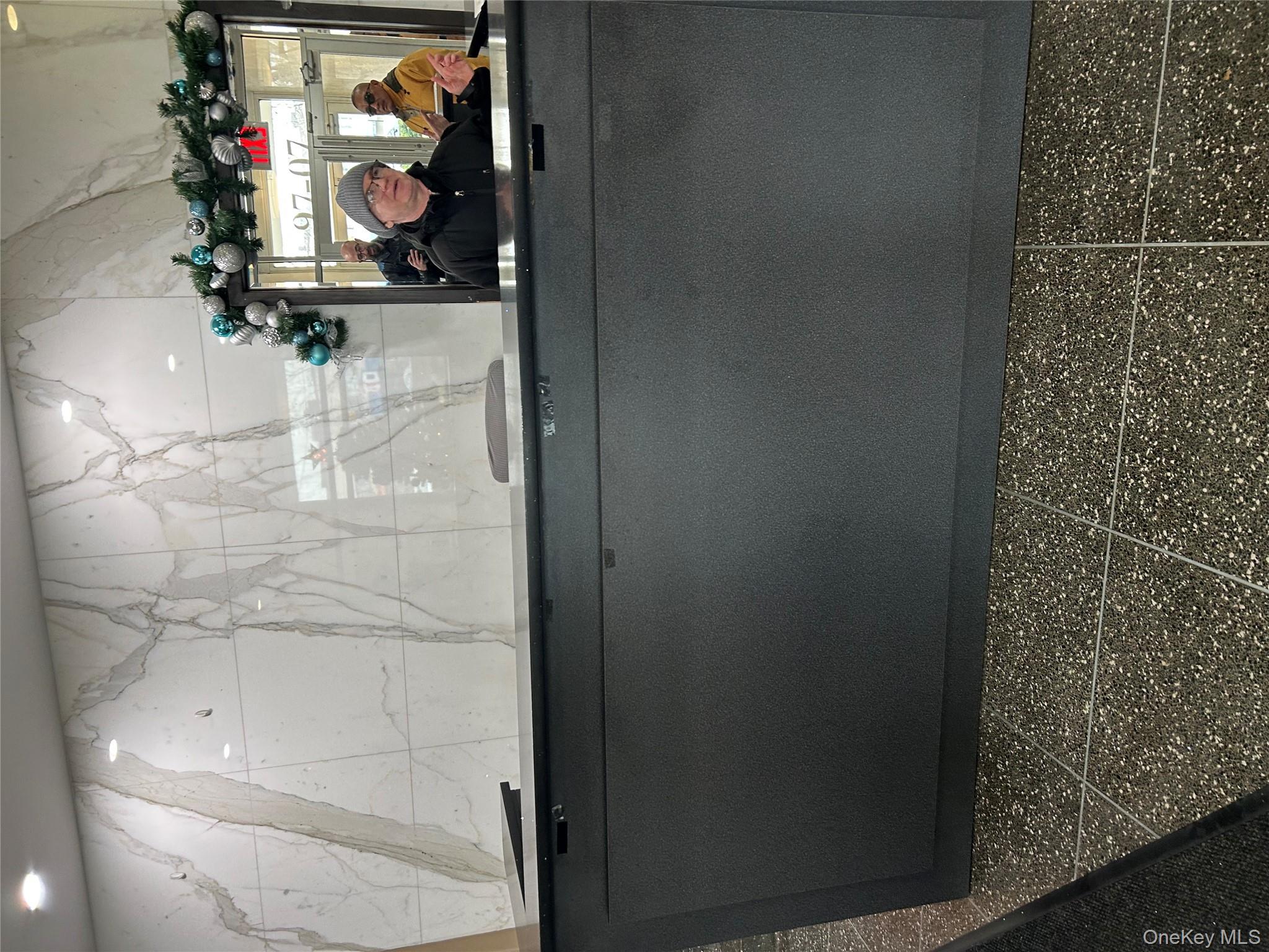 #2 photo, 97-07 63rd Road, कुईंस Rego Park , NY 11374