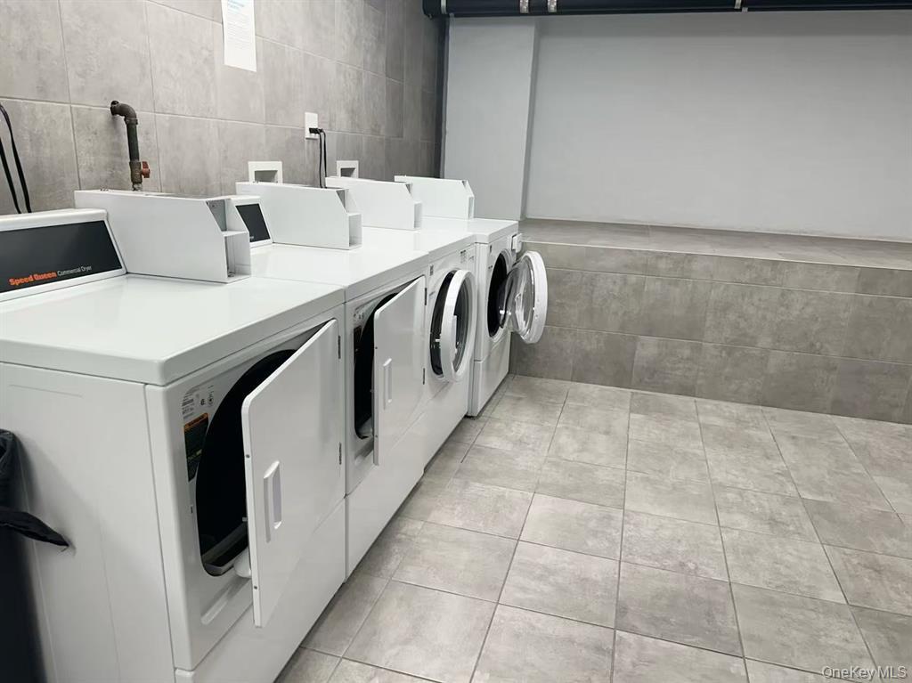 #14 photo, 25-34 Steinway Street, लॉन्ग आइलैंड सिटी Long Island City , NY 11103