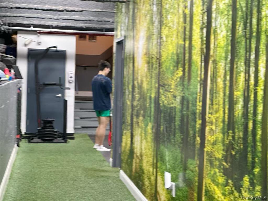 #6 photo, 25-34 Steinway Street, लॉन्ग आइलैंड सिटी Long Island City , NY 11103