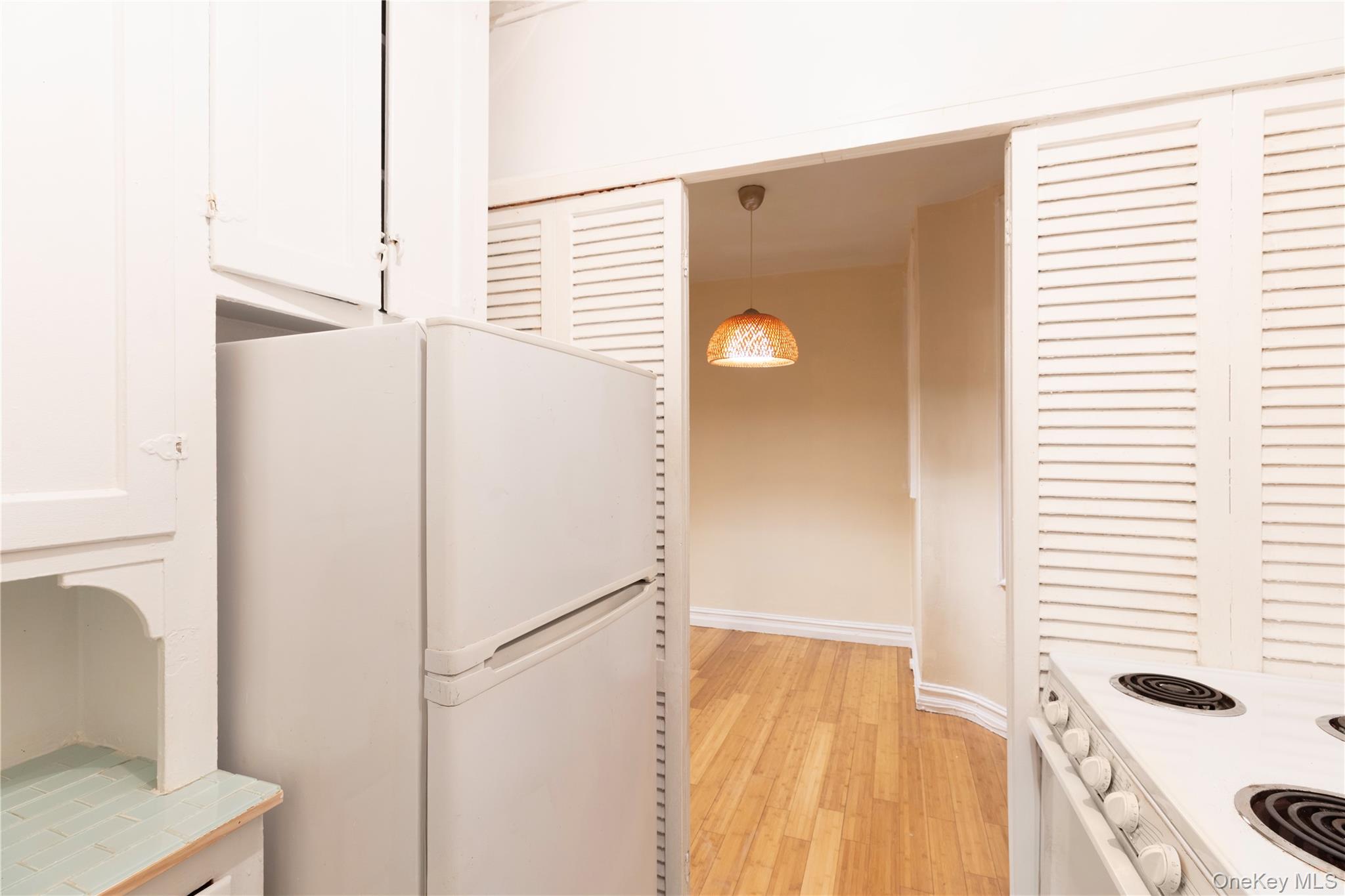 #15 photo, 111-15 75th Avenue, Forest Hills , NY 11375