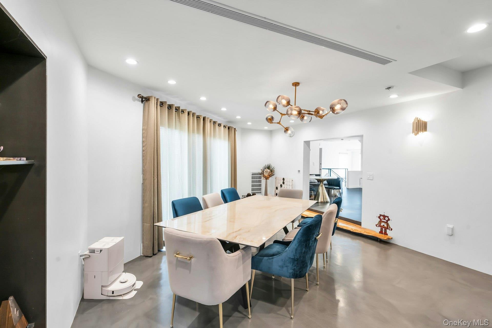 #10 photo, 3 Maple Street, Glenwood Landing , NY 11547