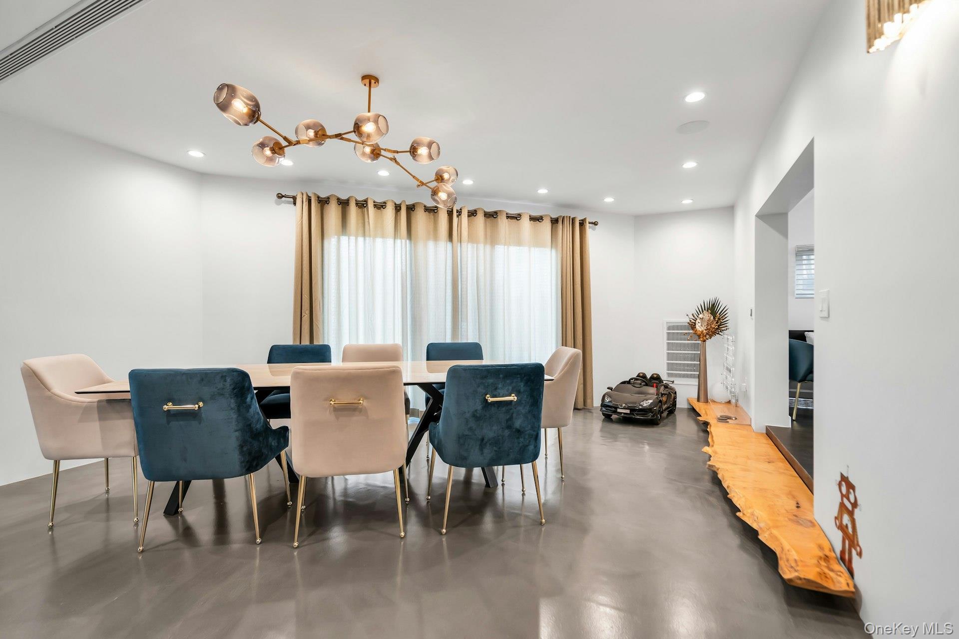 #9 photo, 3 Maple Street, Glenwood Landing , NY 11547