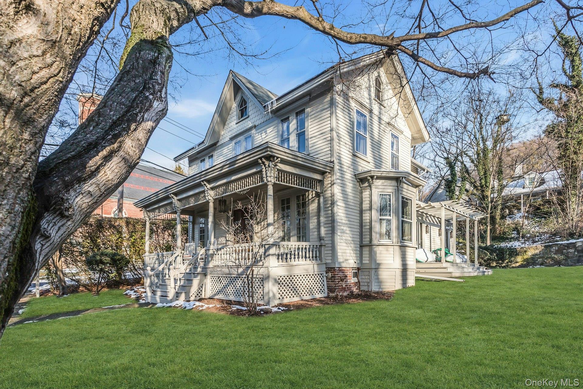 #3 photo, 64 Bryant Avenue, Roslyn Harbor , NY 11576