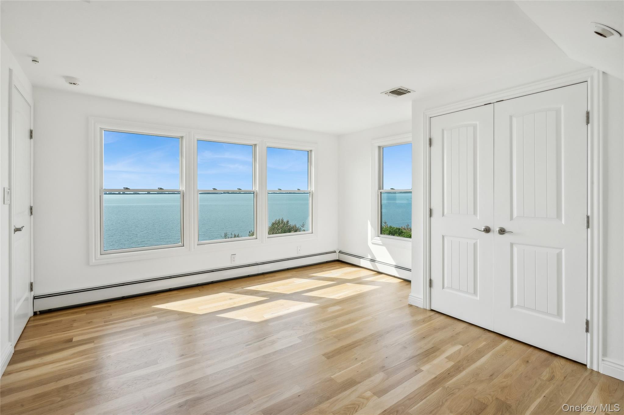 #13 photo, 42 Barracuda, सफ़ोक काउंटी East Quogue , NY 11942