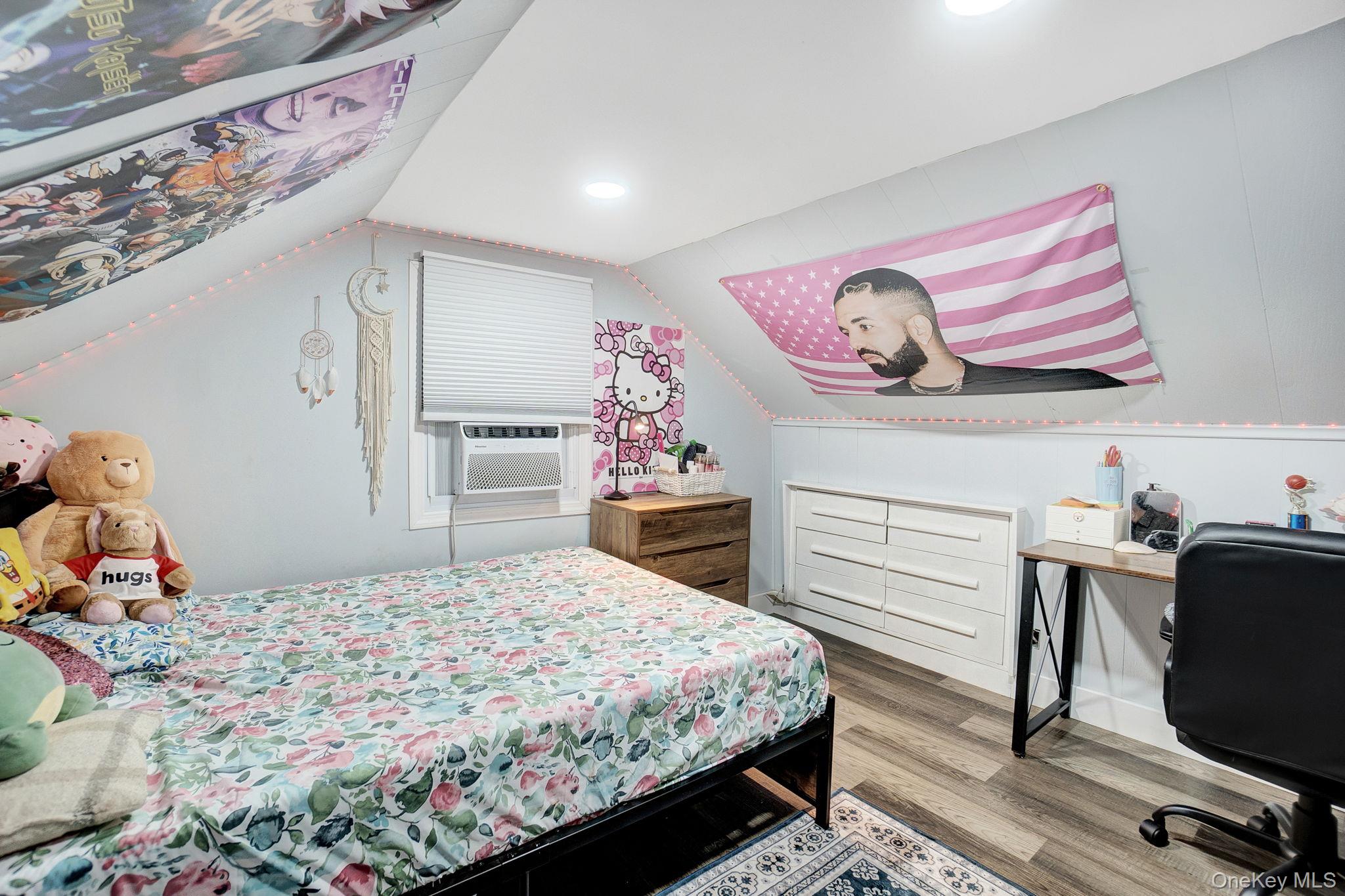 #12 photo, 18 Cambridge Avenue, Bethpage , NY 11714