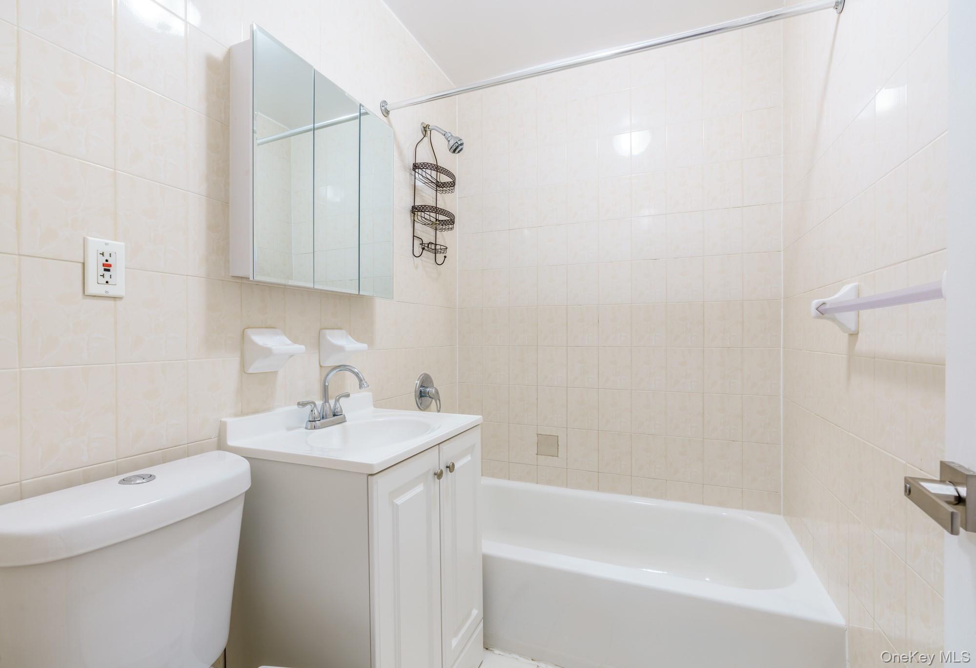 #11 photo, 1209 E 93rd Street, Бруклин ‖ Brooklyn , NY 11236