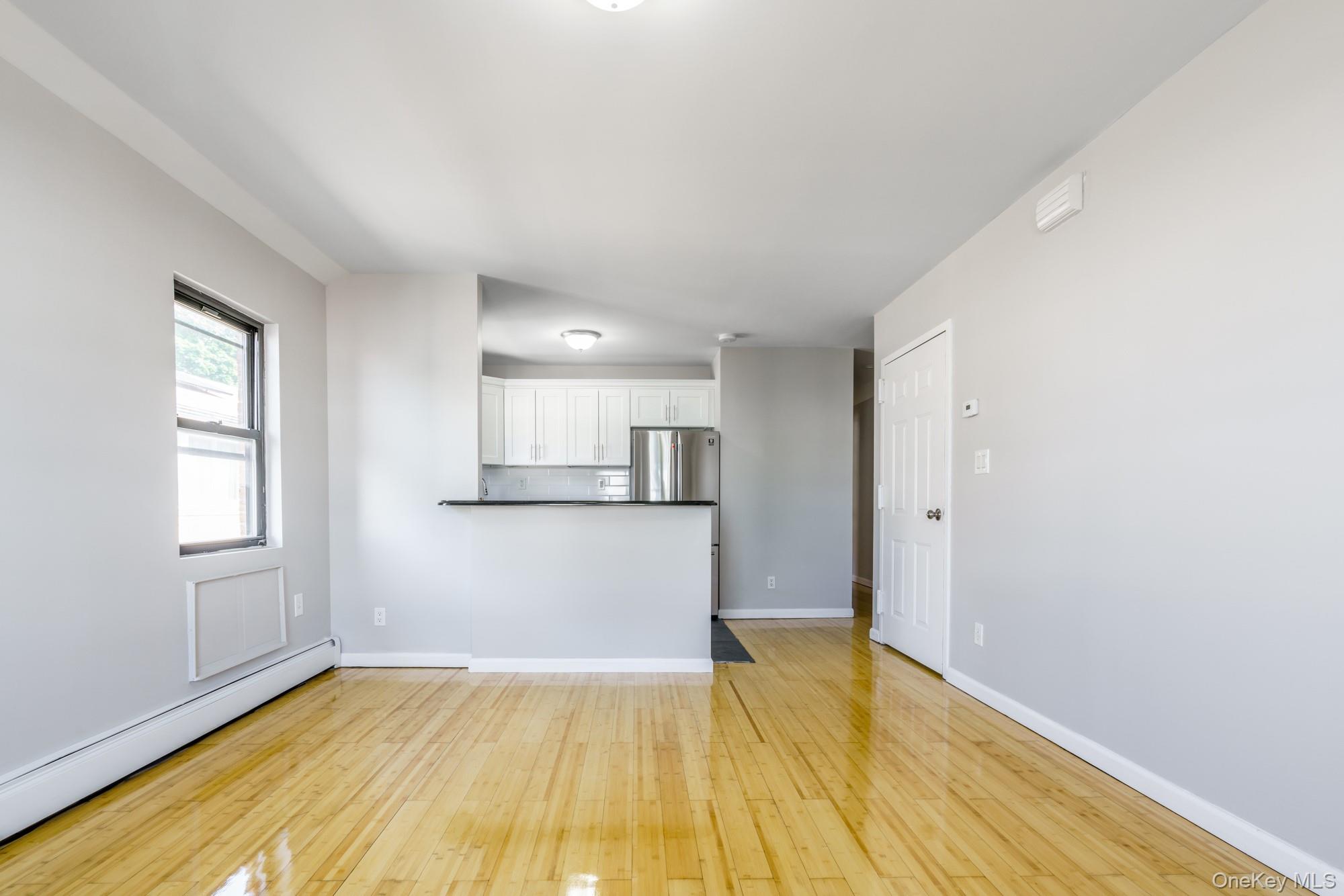#3 photo, 1209 E 93rd Street, Бруклин ‖ Brooklyn , NY 11236