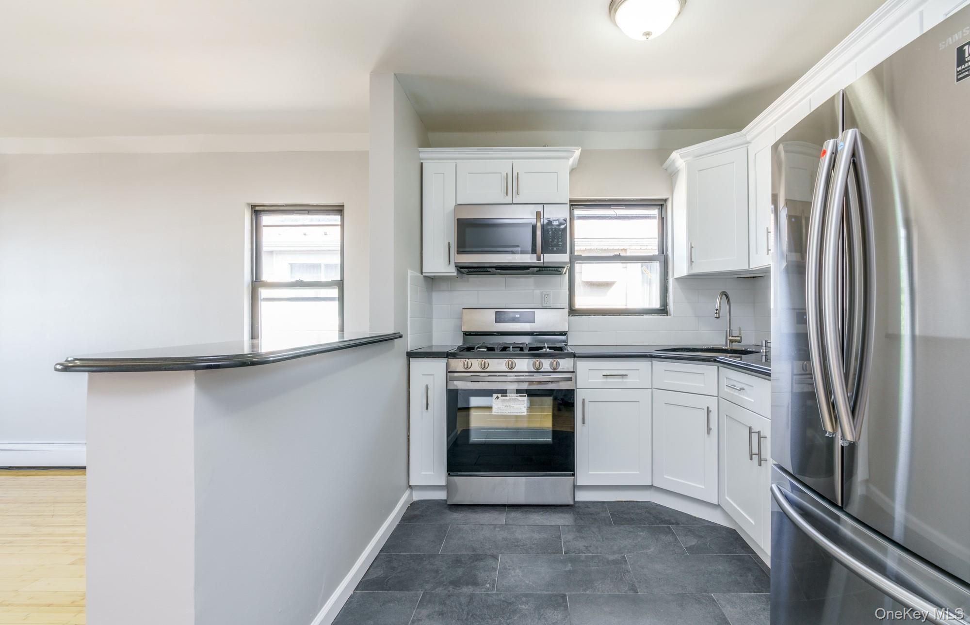 #5 photo, 1209 E 93rd Street, Бруклин ‖ Brooklyn , NY 11236