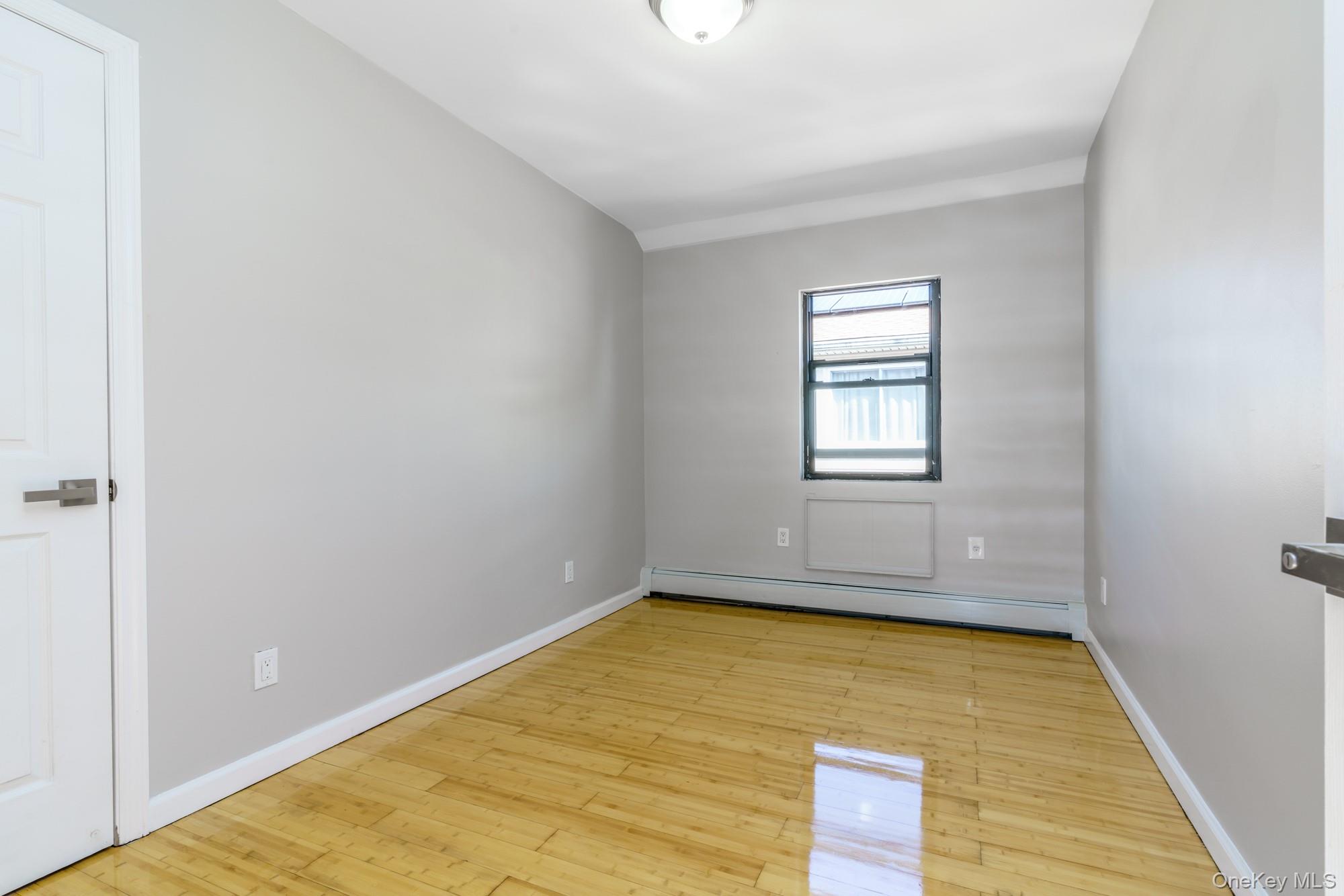 #7 photo, 1209 E 93rd Street, Бруклин ‖ Brooklyn , NY 11236
