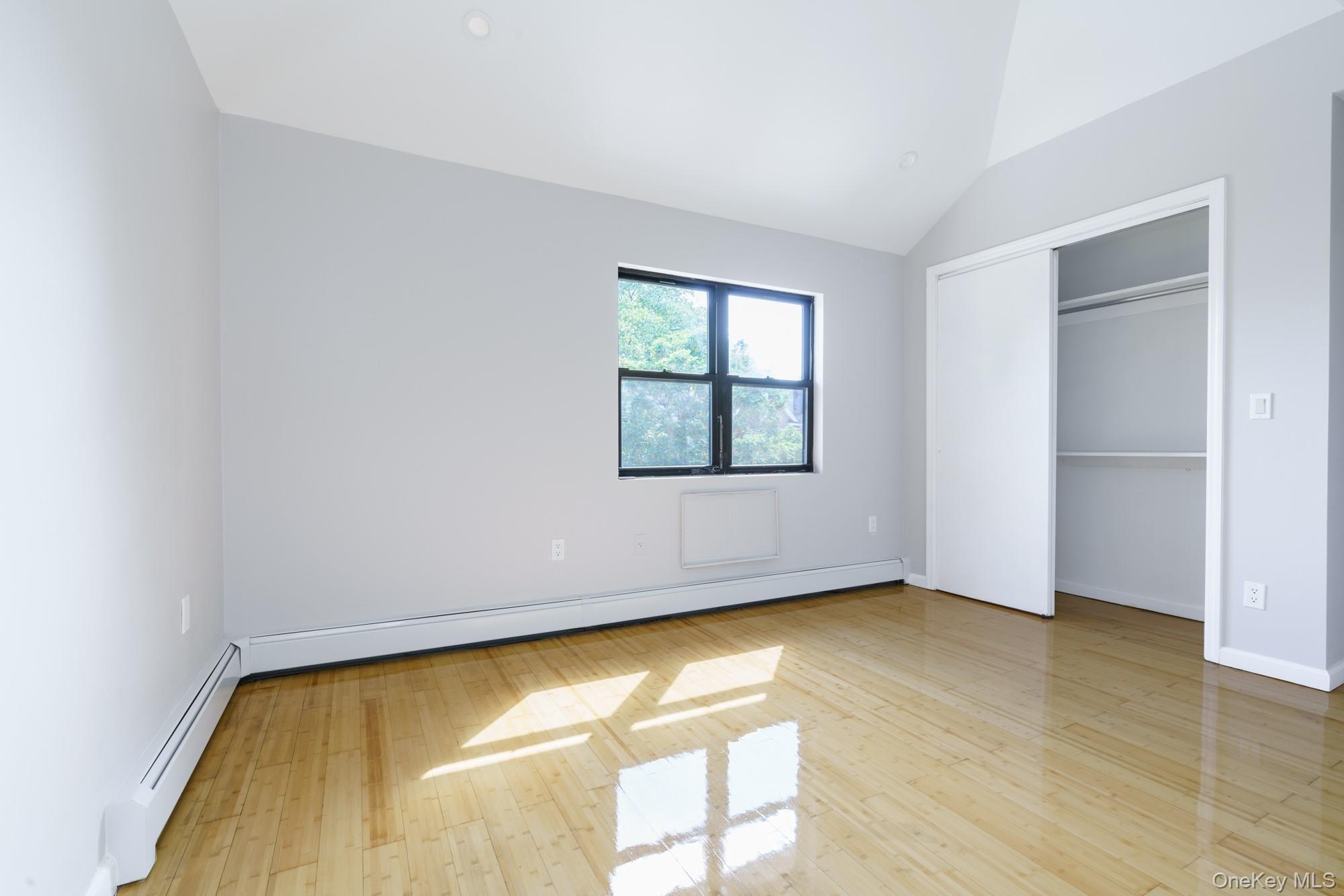 #9 photo, 1209 E 93rd Street, Бруклин ‖ Brooklyn , NY 11236