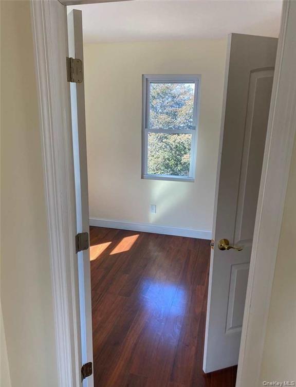 #3 photo, 47 Gladys Avenue, 롱 아일랜드 Hempstead , NY 11550