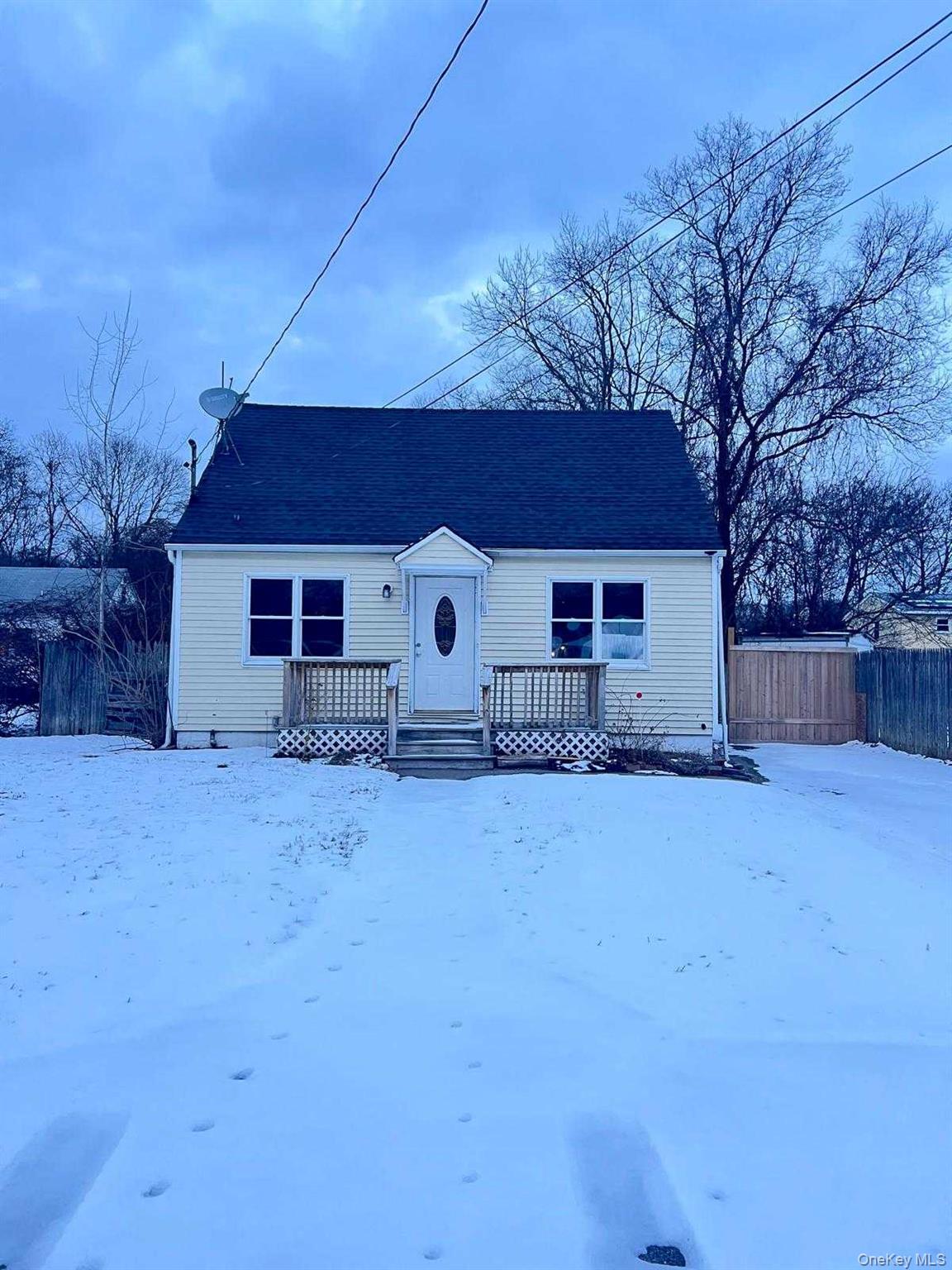 #1 photo, 476 Revilo Avenue, מחוז סאפוק Shirley , NY 11967