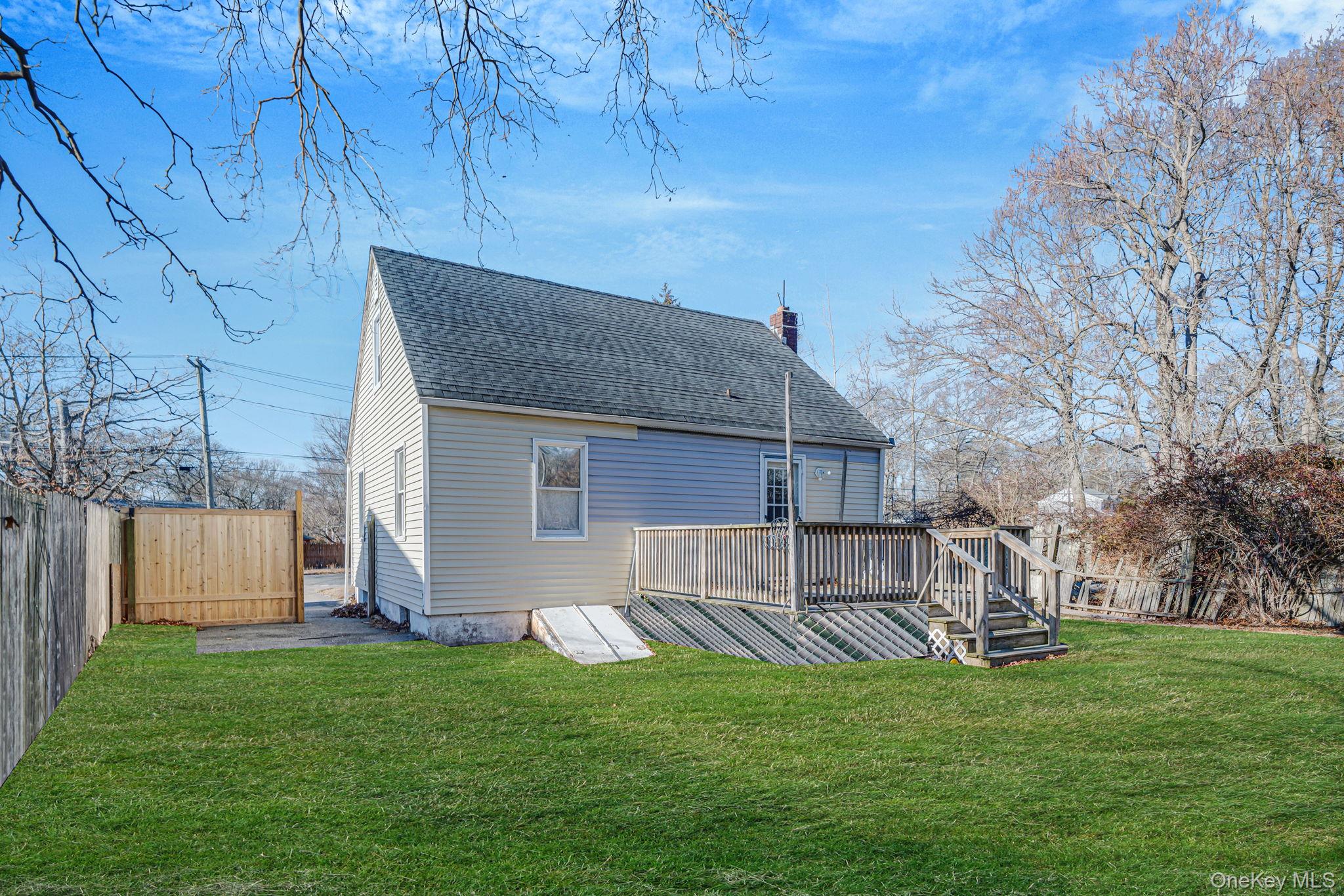 #6 photo, 476 Revilo Avenue, Shirley , NY 11967