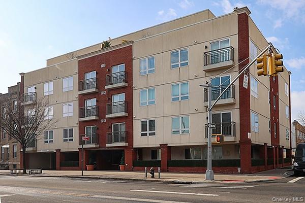 #1 photo, 6334 Fresh Pond Road, कुईंस Ridgewood , NY 11385