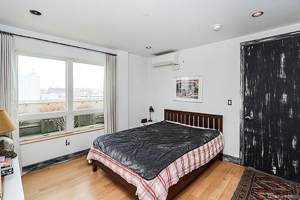 #11 photo, 6334 Fresh Pond Road, कुईंस Ridgewood , NY 11385