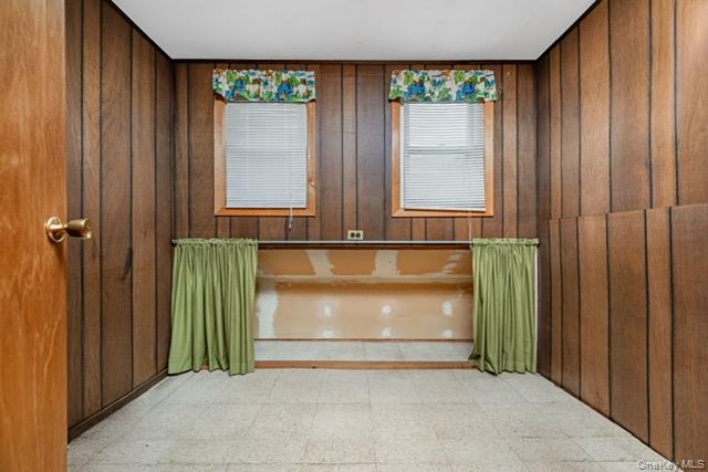 #11 photo, 84 Bay Avenue, Hicksville , NY 11801