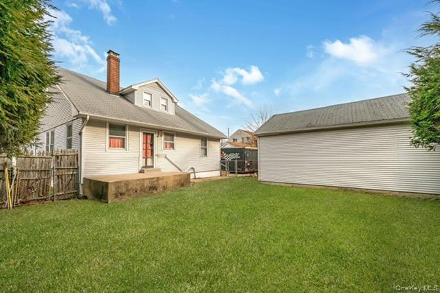 #17 photo, 84 Bay Avenue, Hicksville , NY 11801