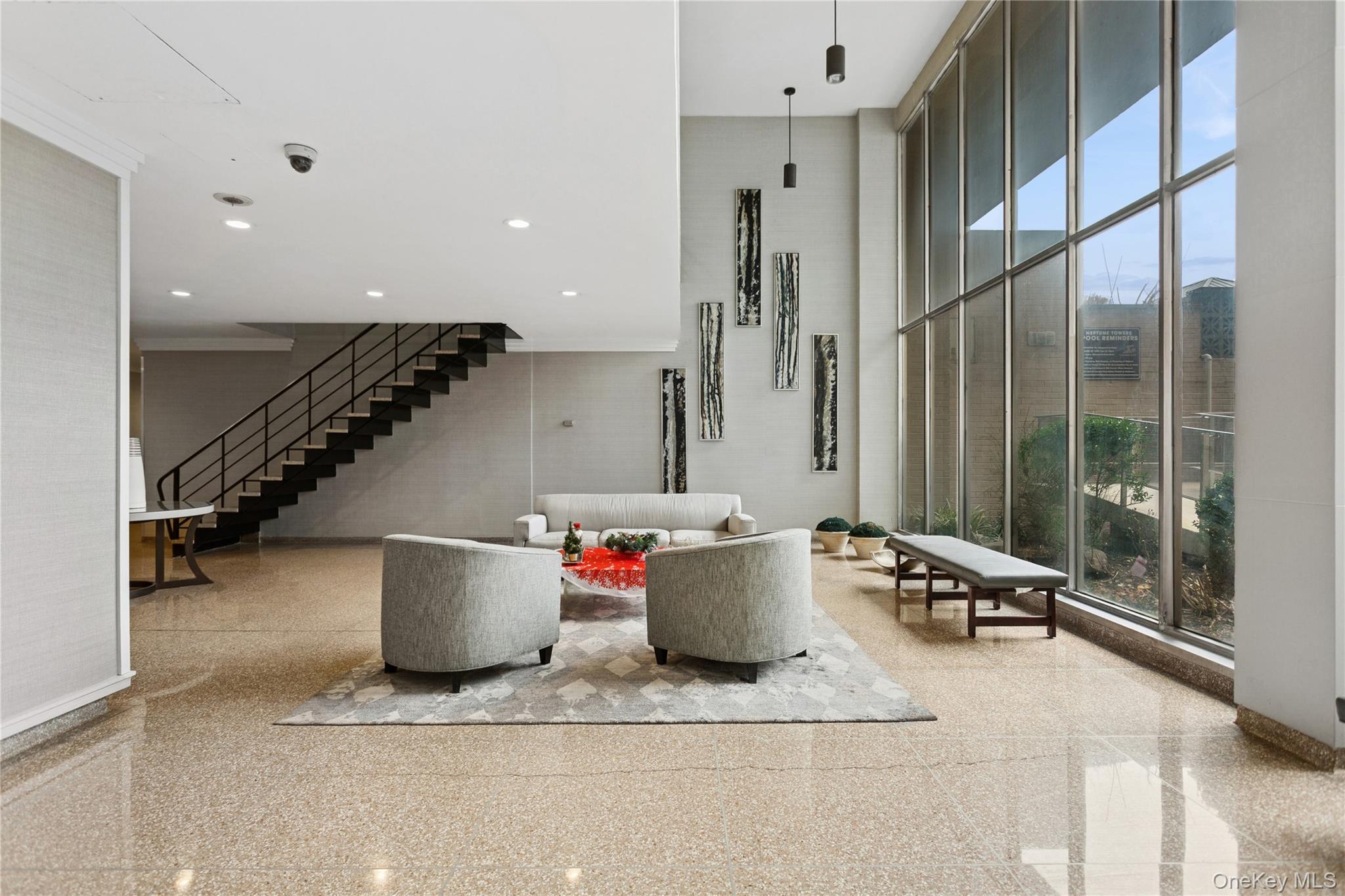 #3 photo, 25 Neptune Boulevard, नासाउ काउंटी Long Beach , NY 11561