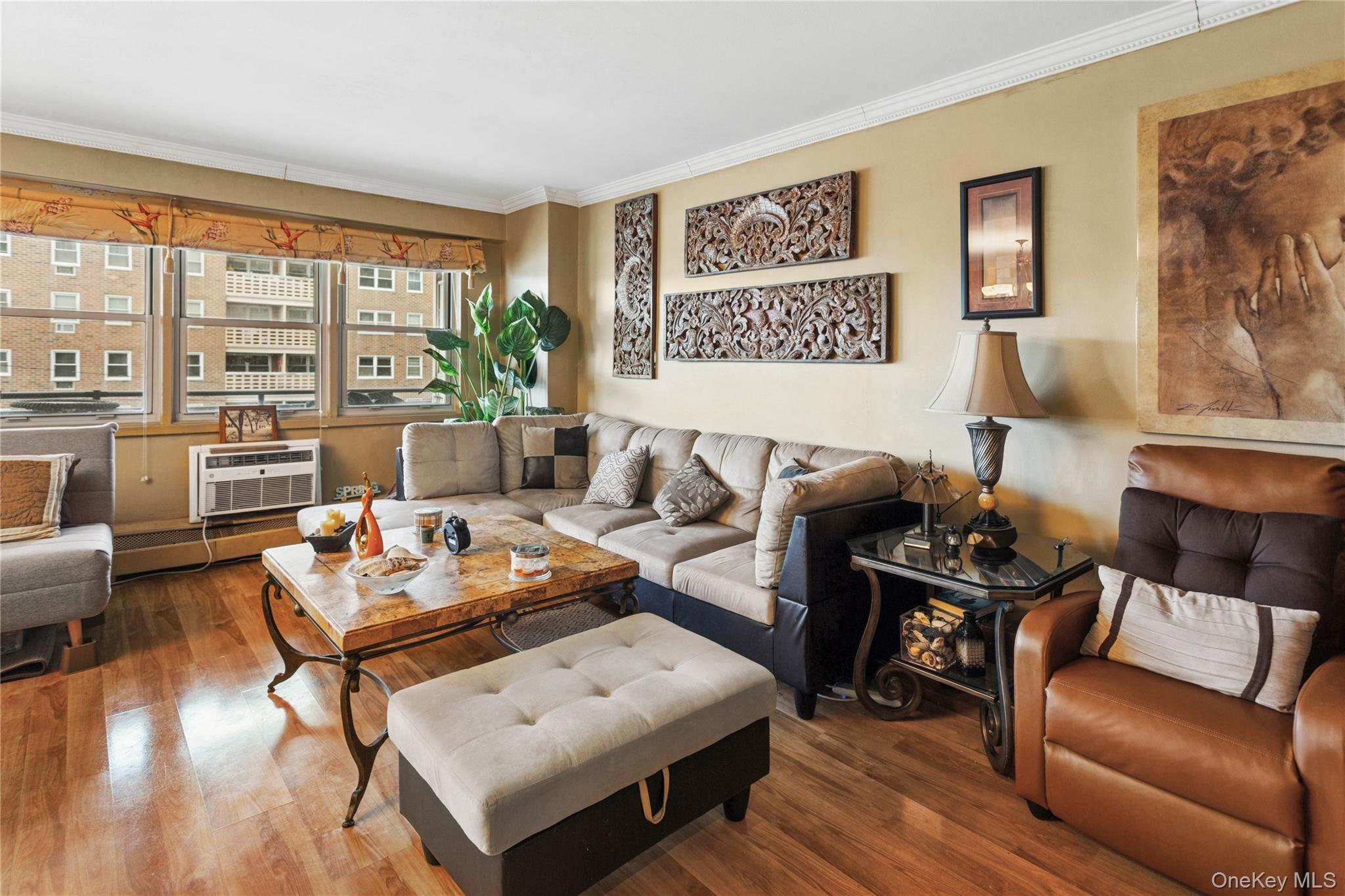 #9 photo, 25 Neptune Boulevard, नासाउ काउंटी Long Beach , NY 11561