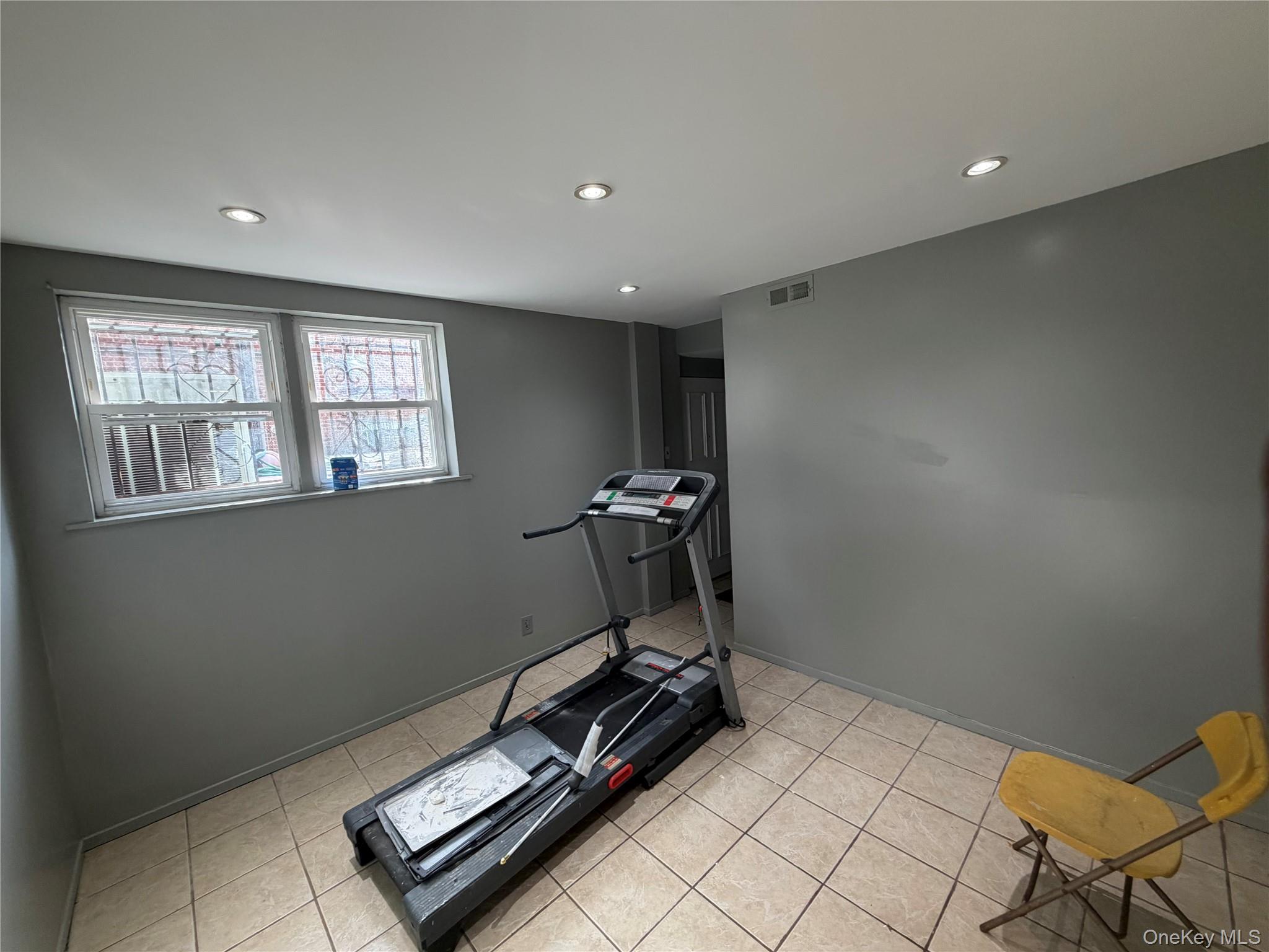 #12 photo, 2007 Elk Drive, Far Rockaway , NY 11691