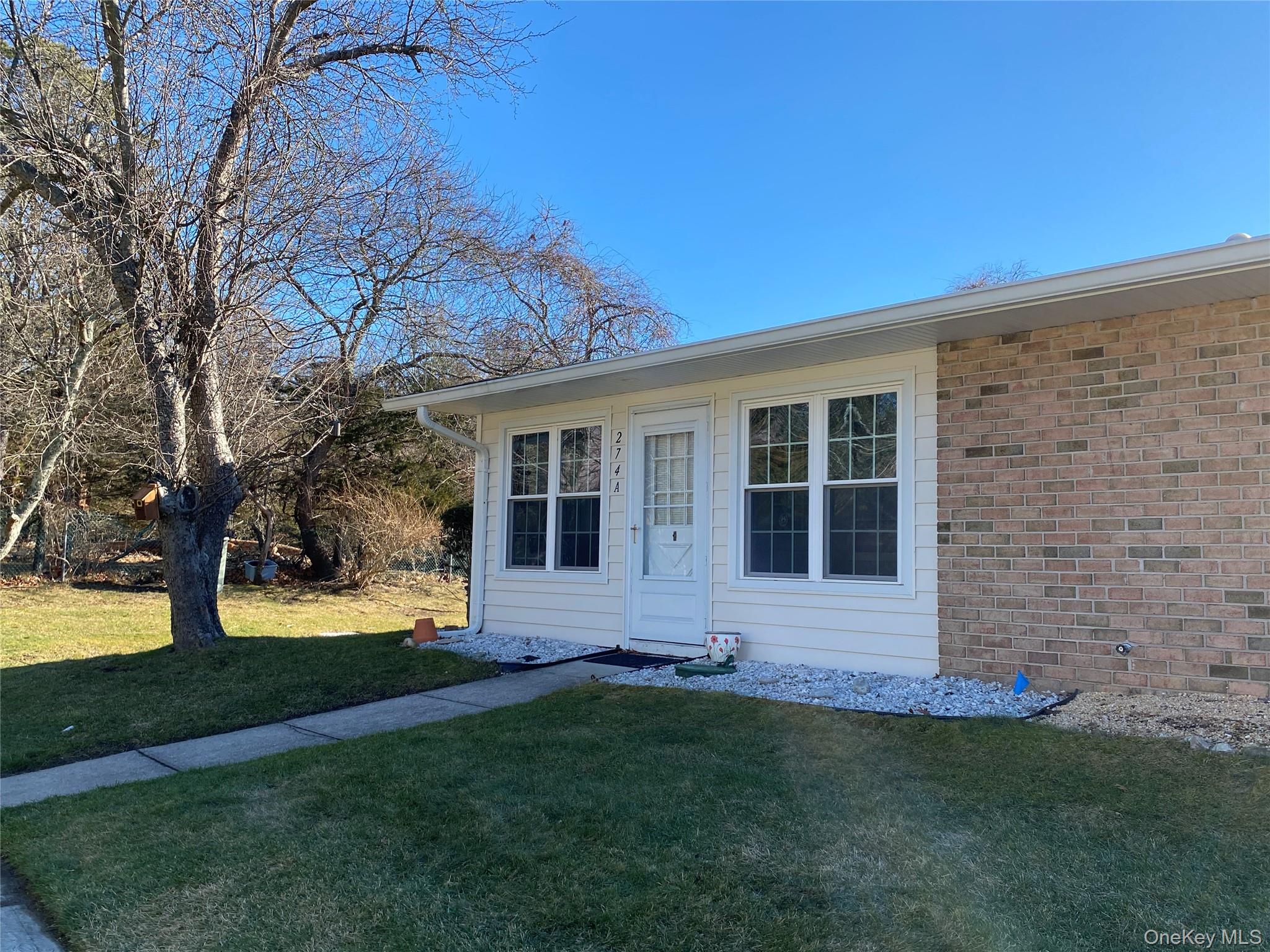 #1 photo, 274 Berwick Court, Саффолк ‖ Ridge , NY 11961