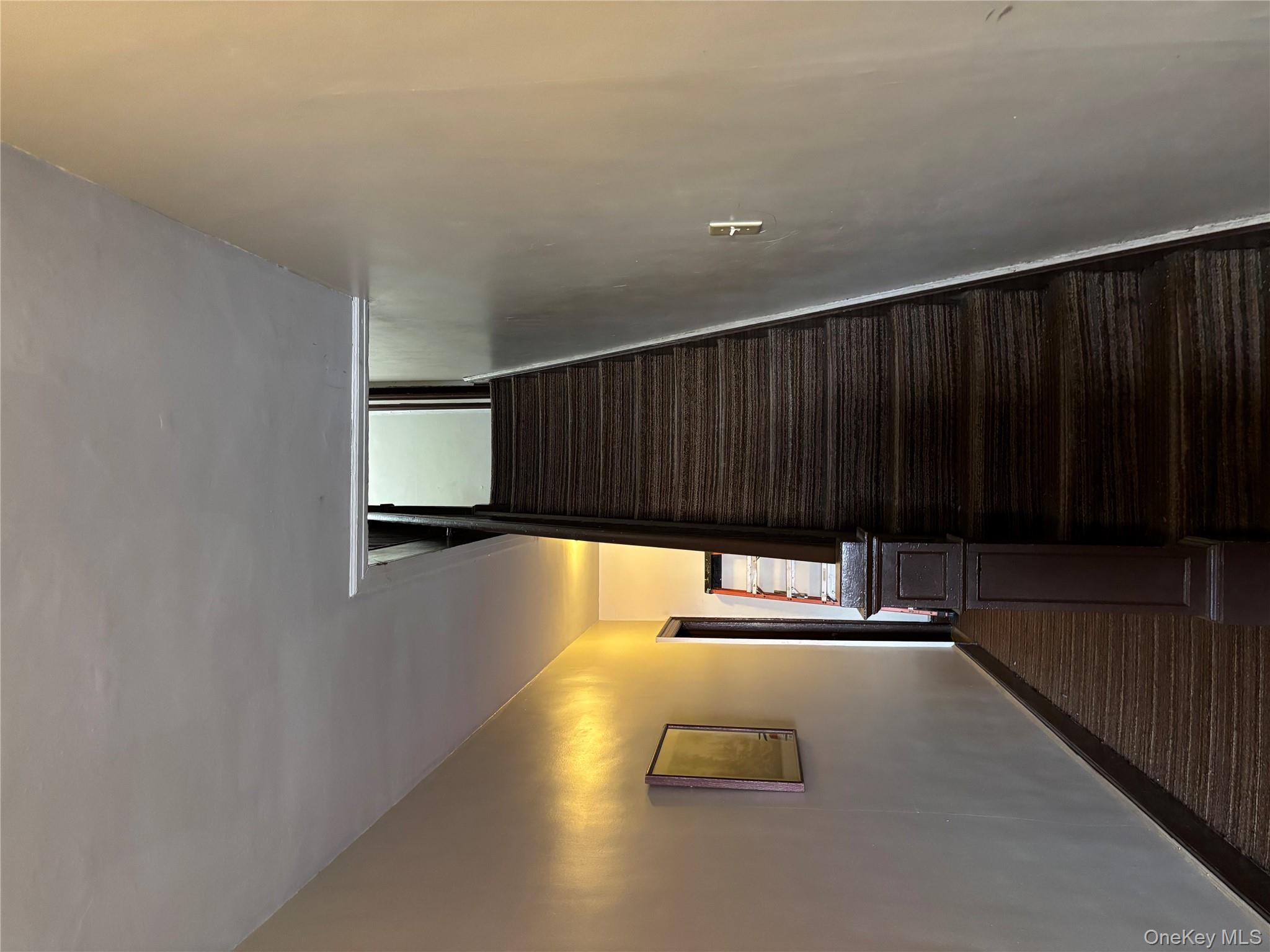 #2 photo, 556 Broadway, Carle Place , NY 11514