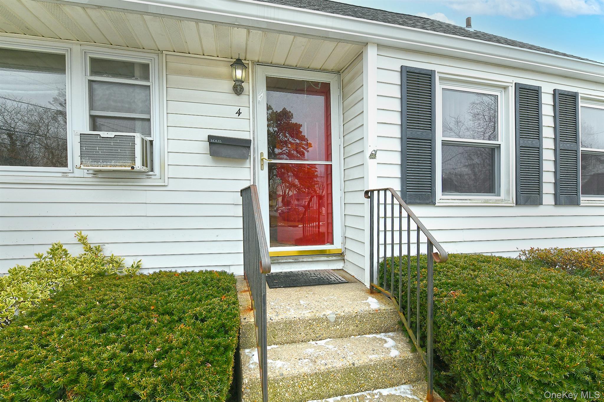 #4 photo, 4 Deepdale Drive, Brentwood , NY 11717