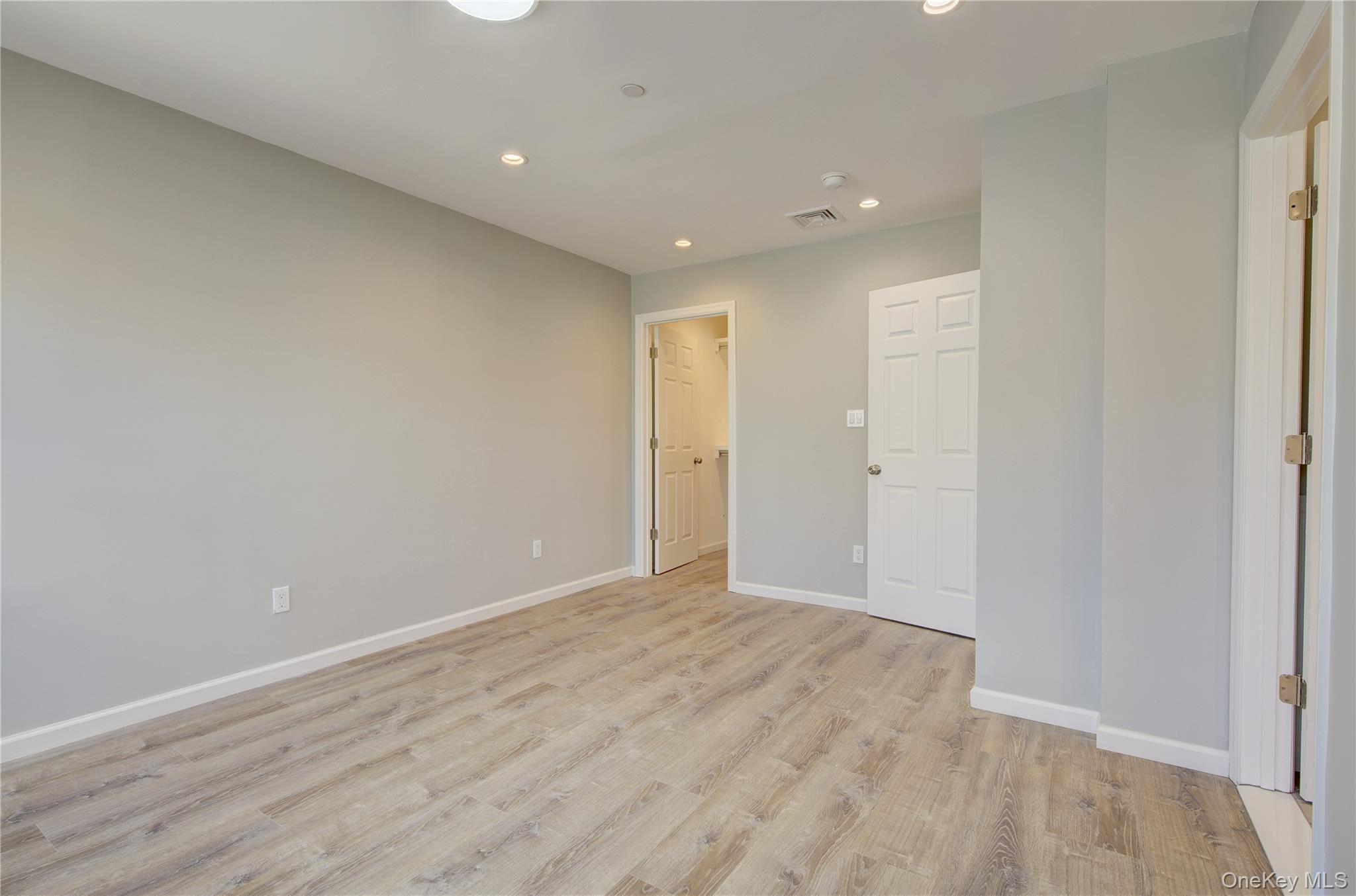 #11 photo, 58 California Street, מחוז נסאו Long Beach , NY 11561