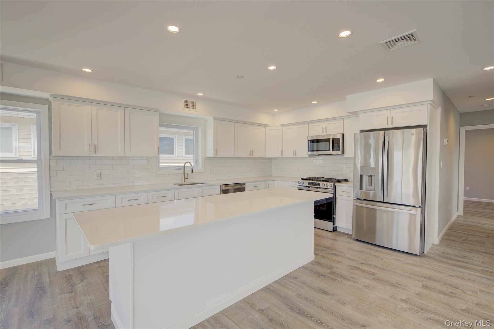 #4 photo, 58 California Street, מחוז נסאו Long Beach , NY 11561