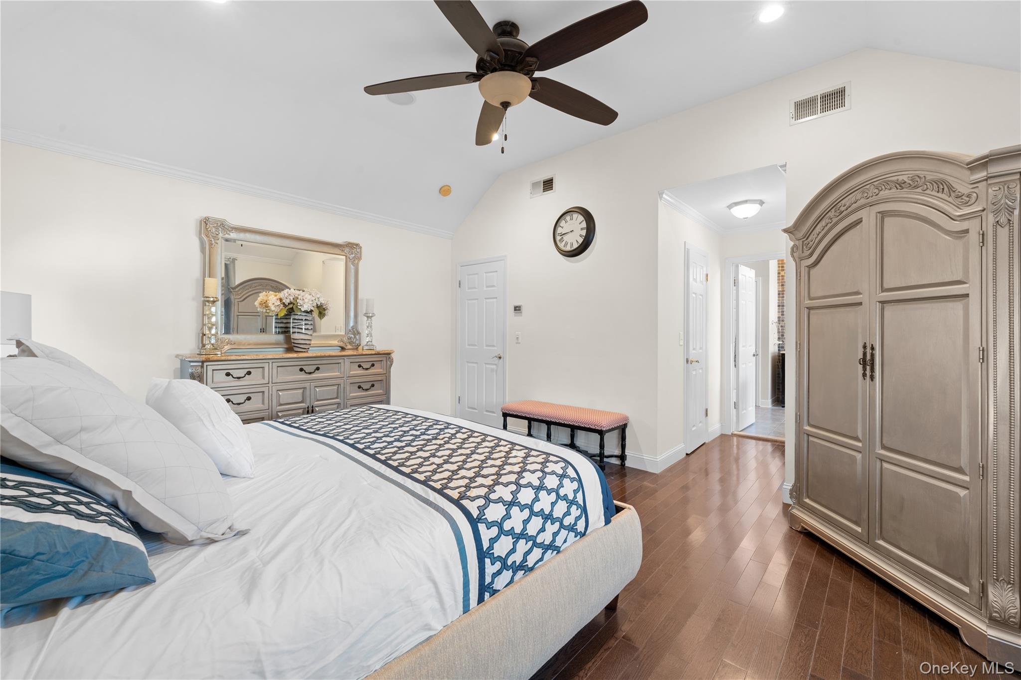 #18 photo, 2 Mayflower Lane, 롱 아일랜드 Holtsville , NY 11742