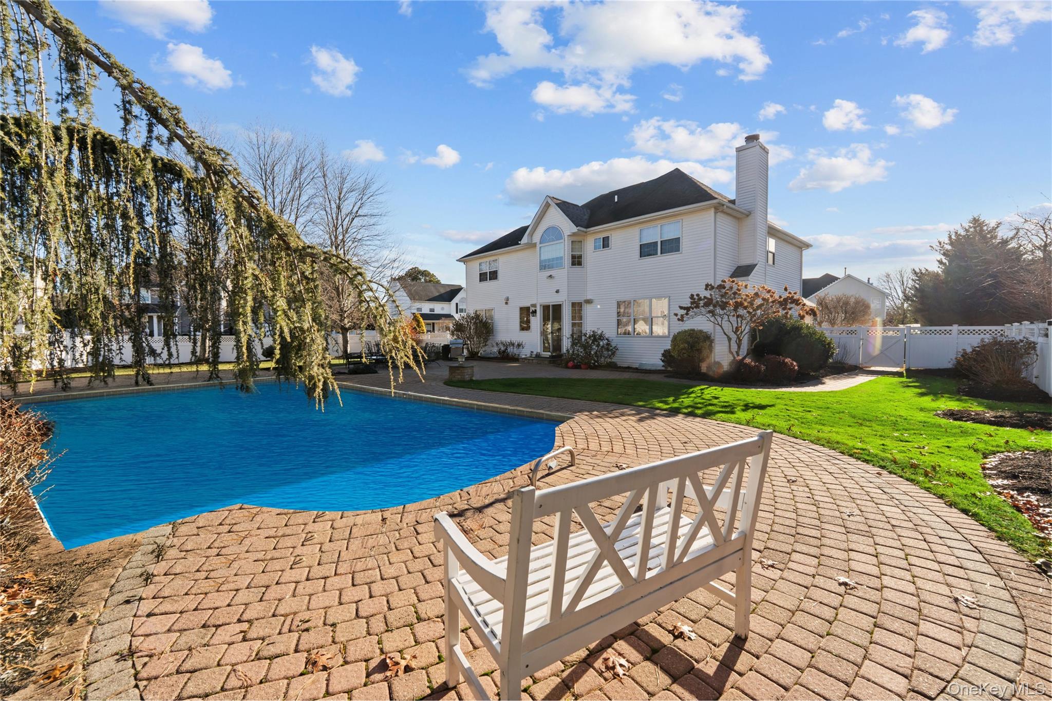 #3 photo, 2 Mayflower Lane, 롱 아일랜드 Holtsville , NY 11742